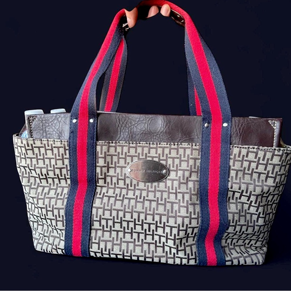 ♦️CHIC TOMMY HILFIGER BAG!♦️